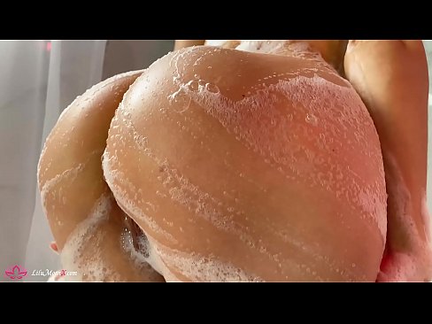 ❤️ Brunette Anapiga Pussy kwa Pussy kwa Vibrator hadi Orgasm kali katika Shower ️ ❌️❤